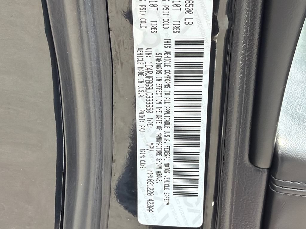 Used 2020 Jeep Grand Cherokee Limited AWD/4WD image 34