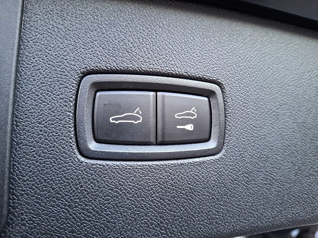 Used 2023 Porsche Cayenne Turbo AWD/4WD image 27