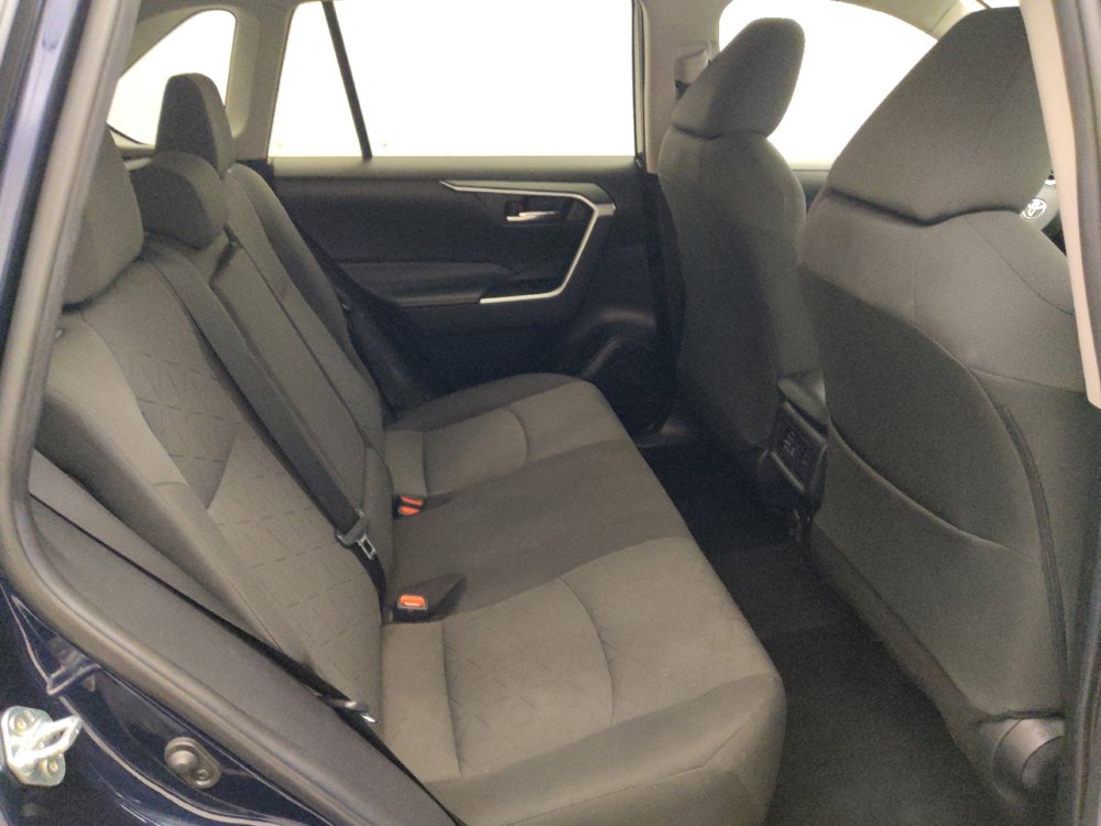 Used 2020 Toyota RAV4 XLE AWD/4WD image 19