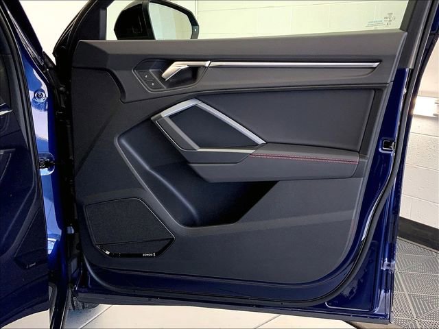 Certified 2025 Audi Q3 2.0T Premium Plus w/ Premium Plus Package image 24