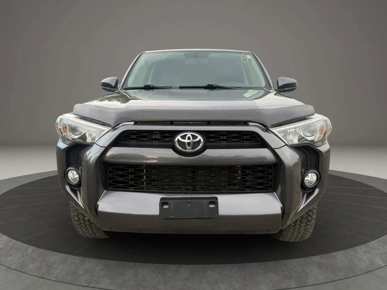 Used 2016 Toyota 4Runner SR5 AWD/4WD image 2