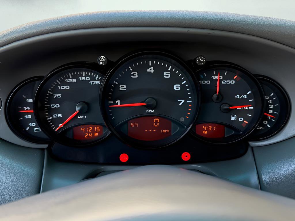 Used 2001 Porsche 911 Carrera RWD image 29