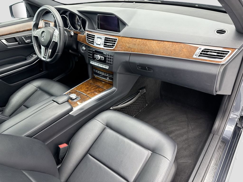 Used 2014 Mercedes-Benz E 350 4MATIC Sedan image 16