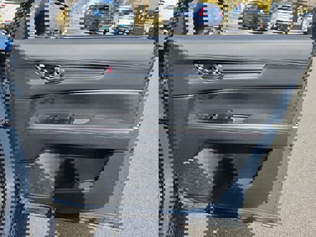 Used 2025 MAZDA CX-5 Carbon Edition image 23