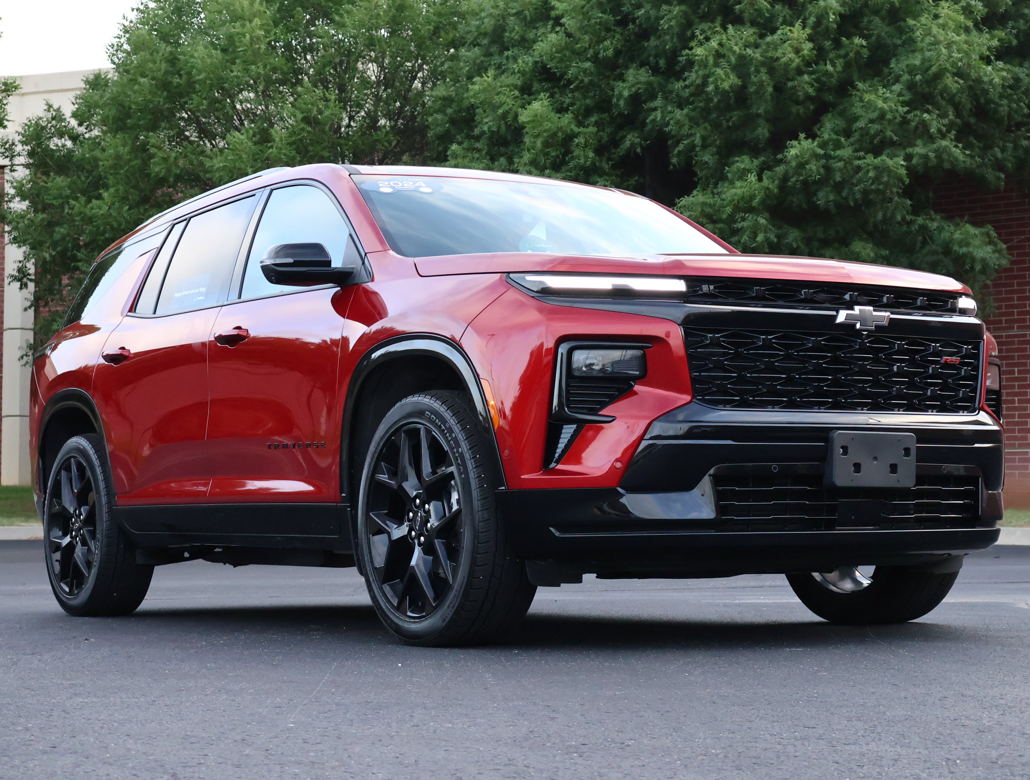 Certified 2024 Chevrolet Traverse RS AWD/4WD image 1