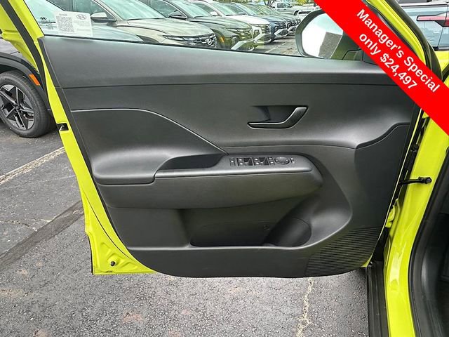 Used 2025 Hyundai Kona SEL image 14