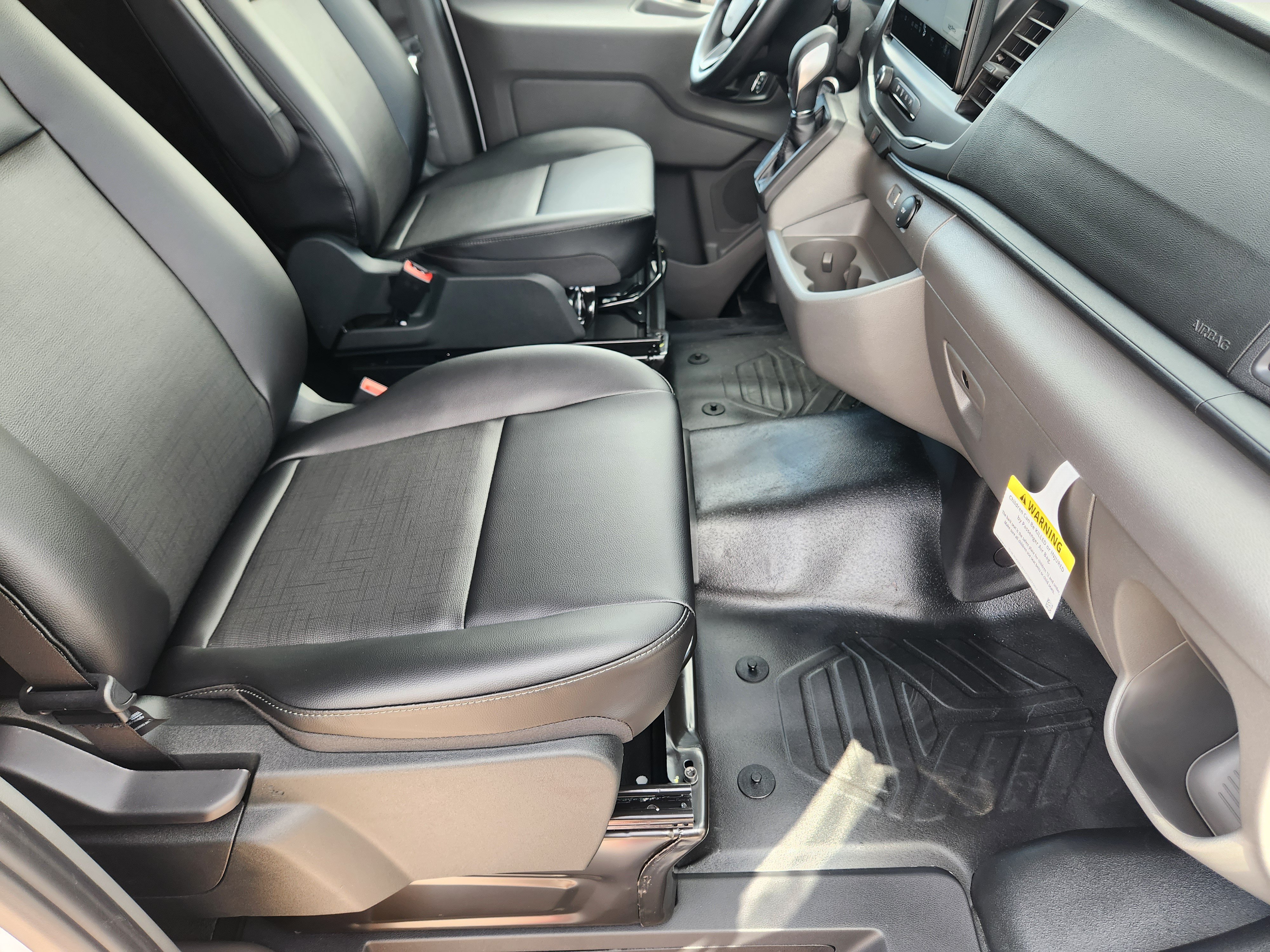 New 2027 Ford Transit 150 Low Roof w/ Load Area Protection Package RWD image 10
