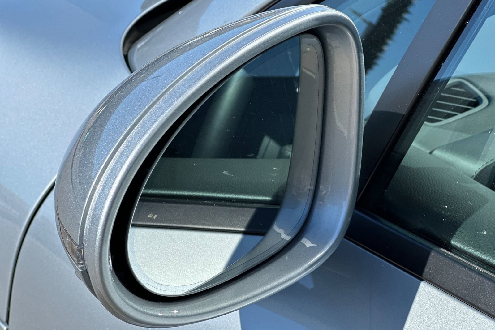 Used 2025 Porsche Macan image 41