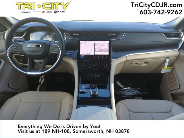 New 2025 Jeep Grand Cherokee Limited w/ Luxury Tech Group II image 12