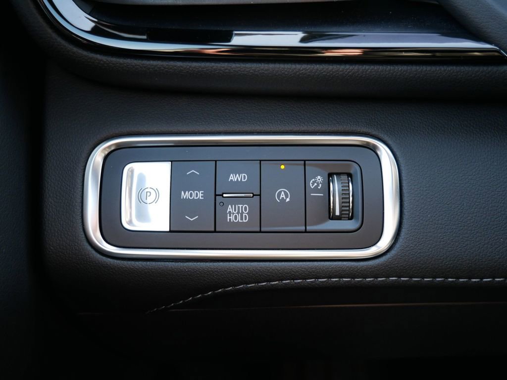 Used 2025 Buick Enclave Avenir w/ Super Cruise Package AWD/4WD image 26