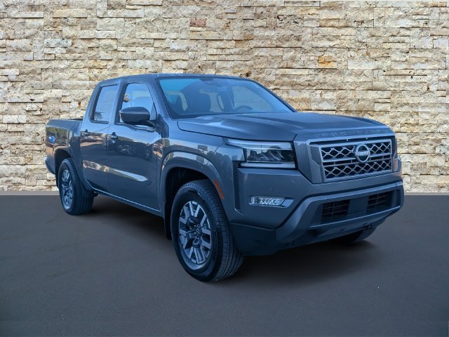 Used 2024 Nissan Frontier SL w/ Technology Package RWD image 2