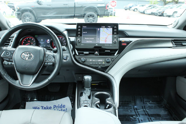 Used 2023 Toyota Camry XSE w/ Navigation Package FWD image 16