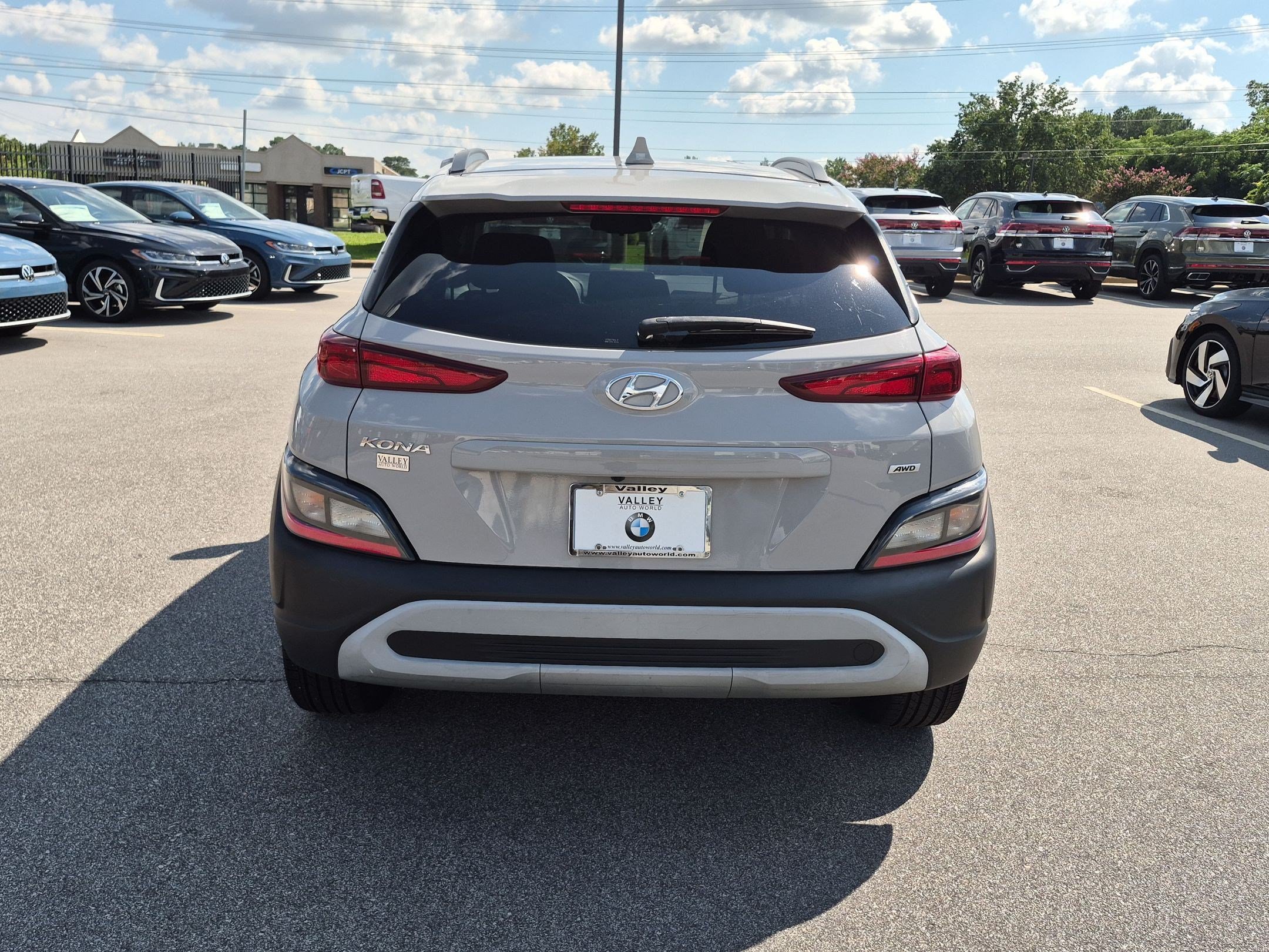 Used 2023 Hyundai Kona SEL AWD/4WD image 4