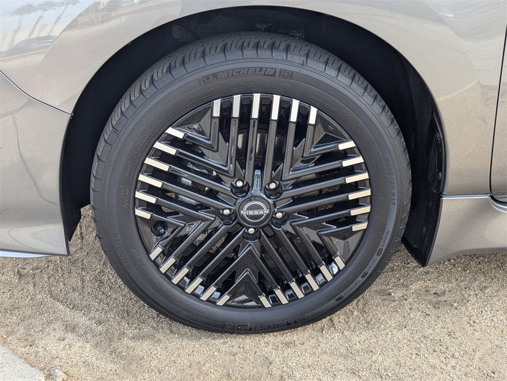 Used 2024 Nissan Leaf SV Plus image 9