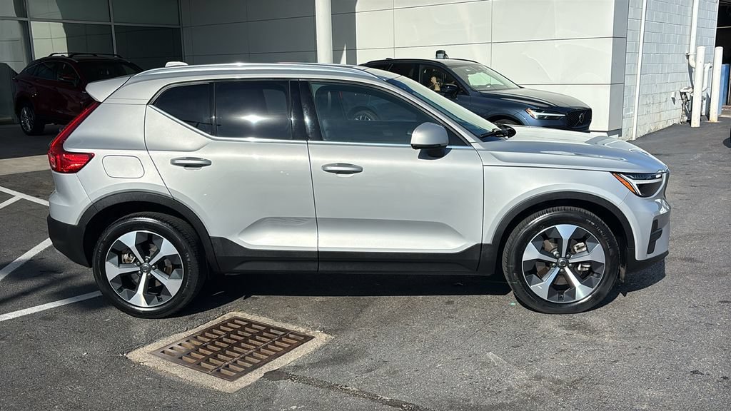 Certified 2024 Volvo XC40 B5 Core AWD/4WD image 26