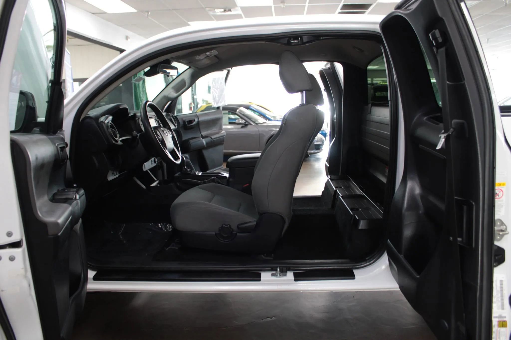 Used 2022 Toyota Tacoma SR image 21