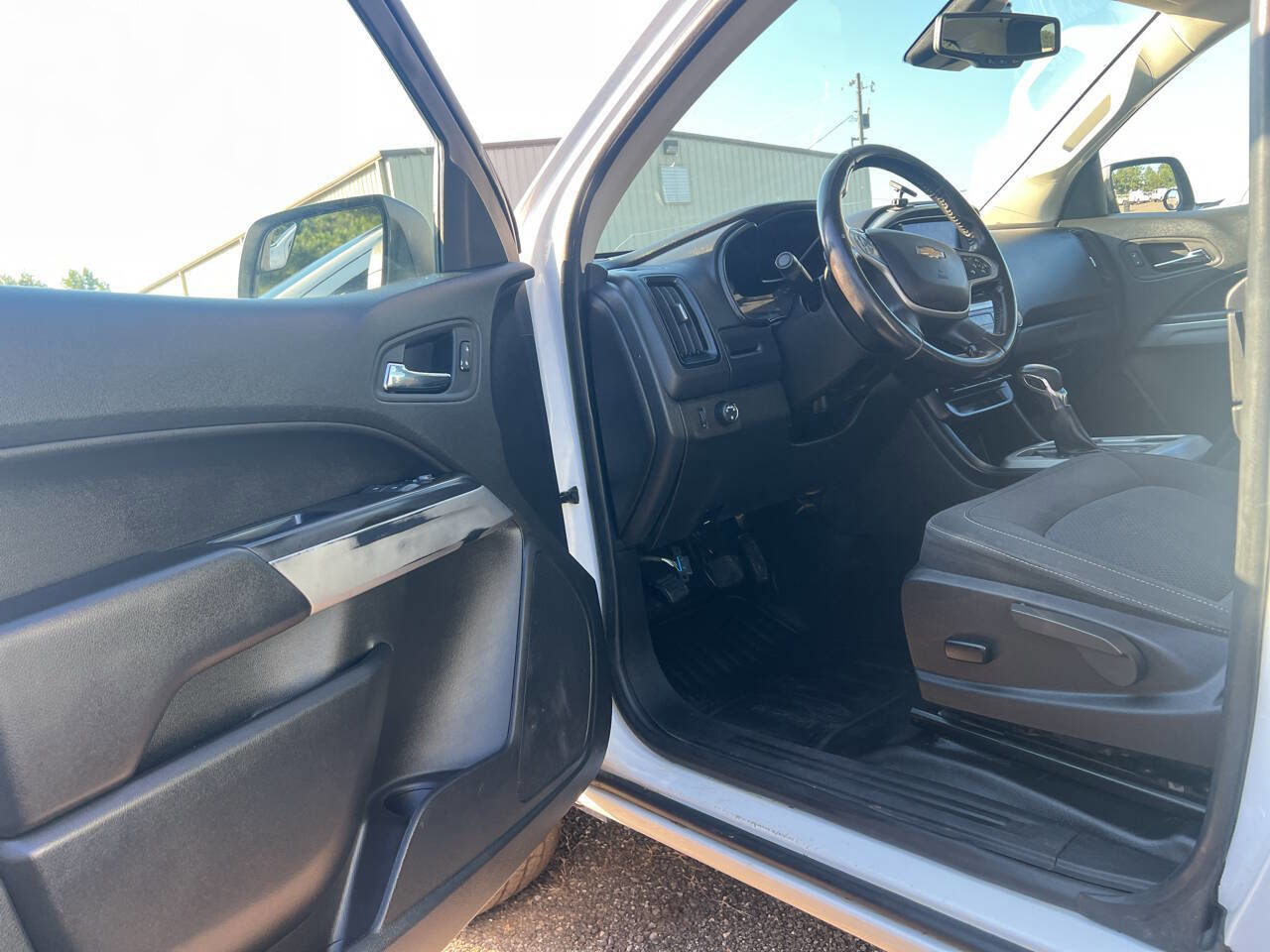 Used 2022 Chevrolet Colorado LT w/ Fleet Safety Package RWD image 7