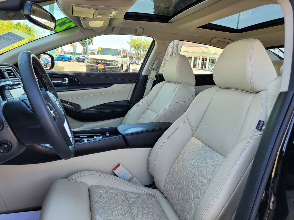 Used 2022 Nissan Maxima Platinum w/ Sport Mat Group FWD image 12
