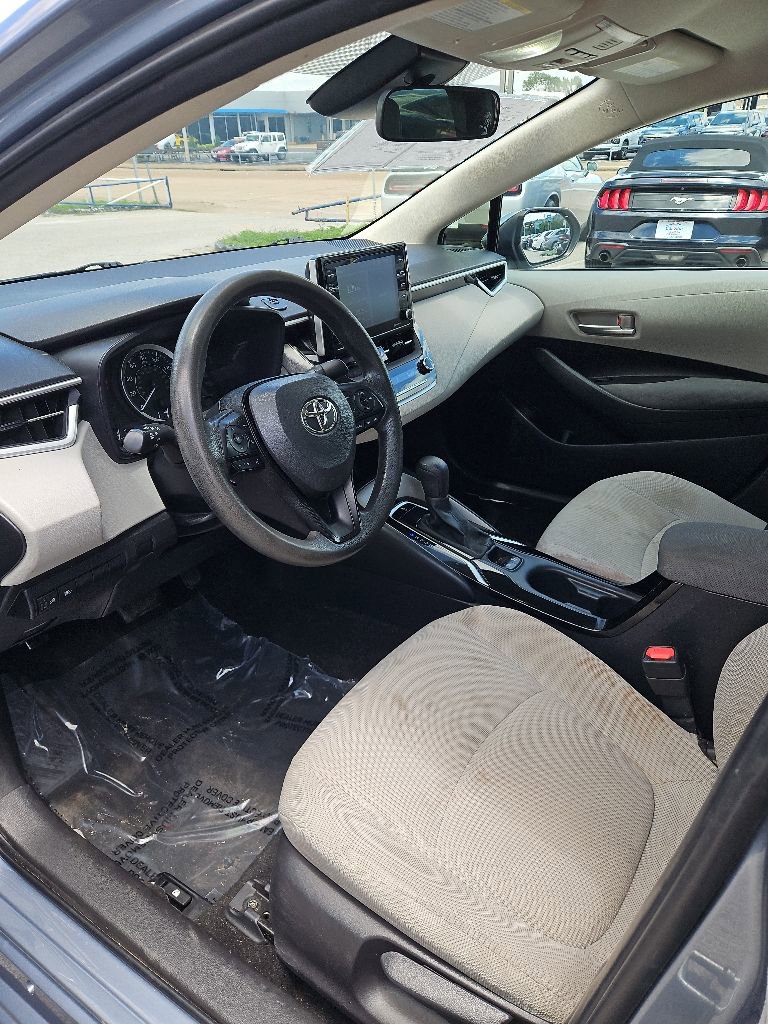Used 2021 Toyota Corolla LE FWD image 11