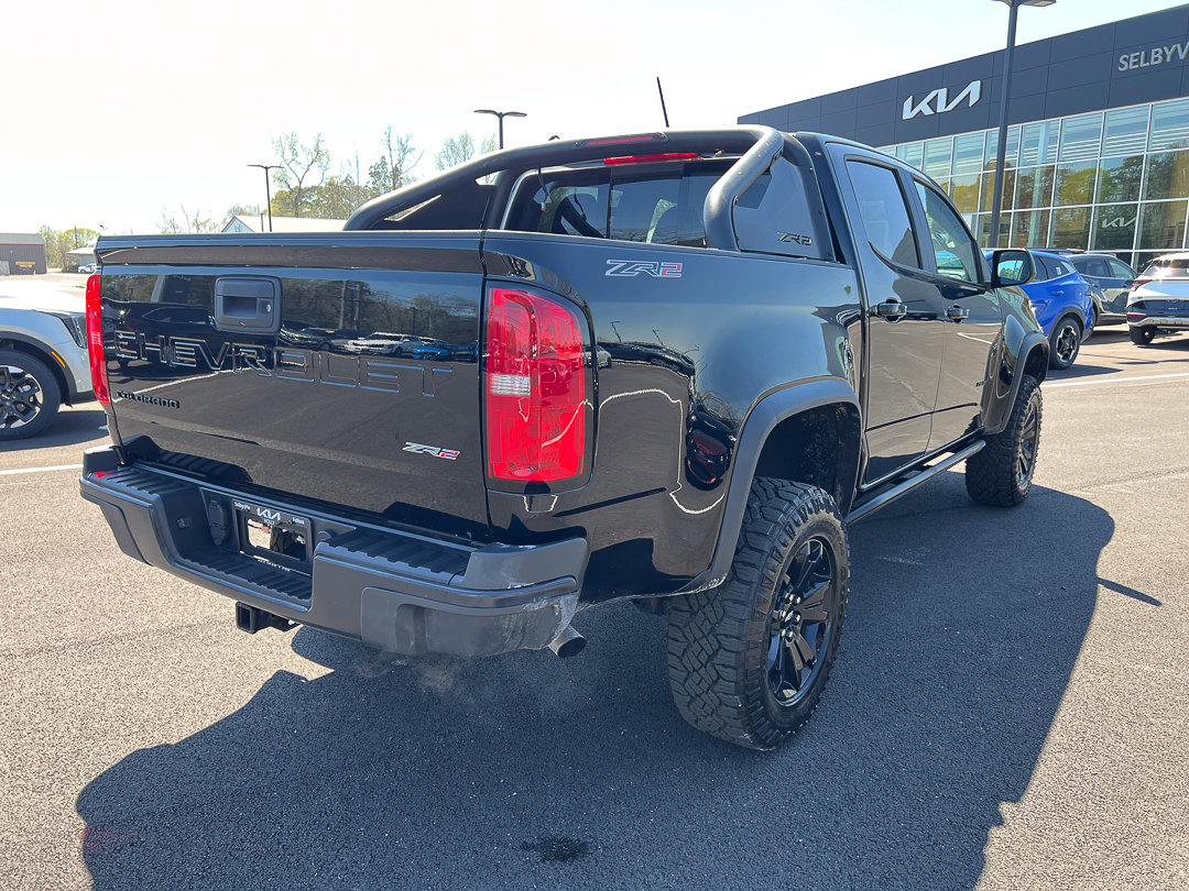 Used 2022 Chevrolet Colorado ZR2 w/ ZR2 Midnight Special Edition AWD/4WD image 7