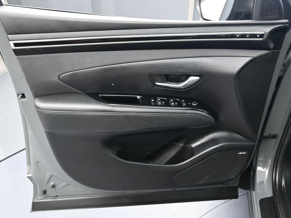 Used 2024 Hyundai Tucson Limited image 13