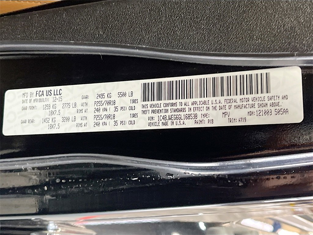 Used 2016 Jeep Wrangler Unlimited Sahara w/ Connectivity Group image 27