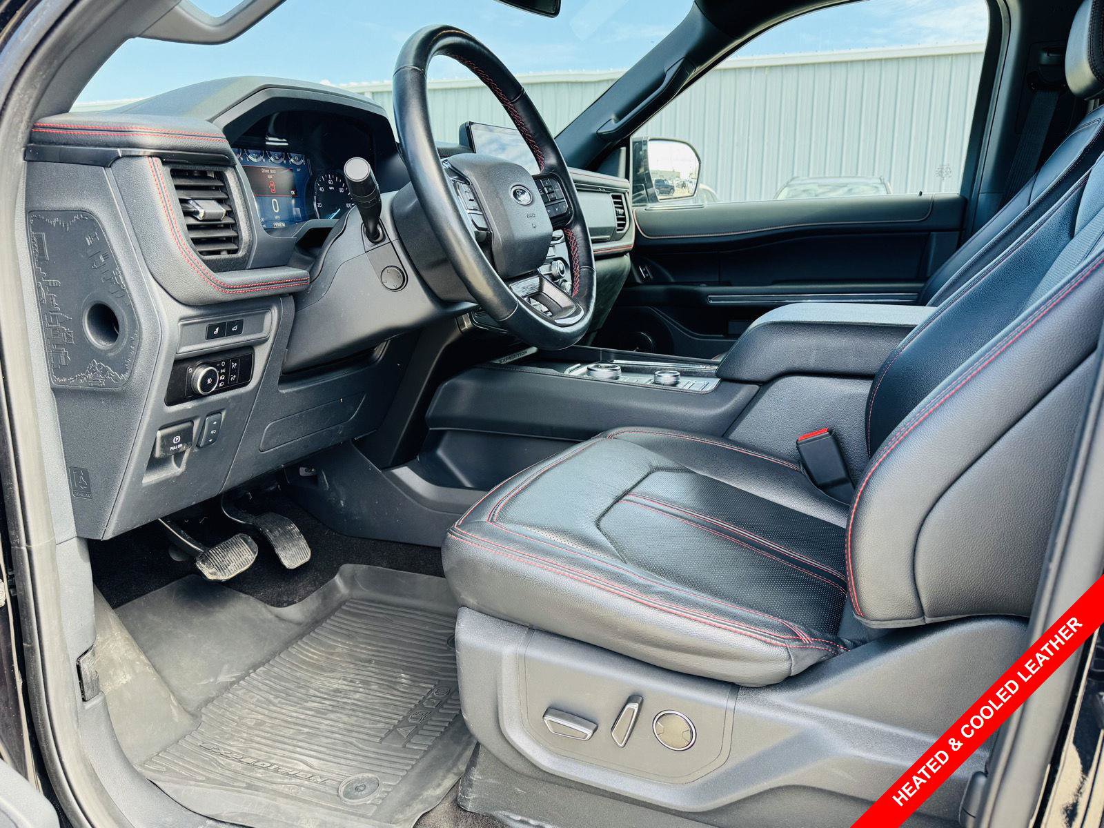 Used 2023 Ford Expedition Limited AWD/4WD image 3