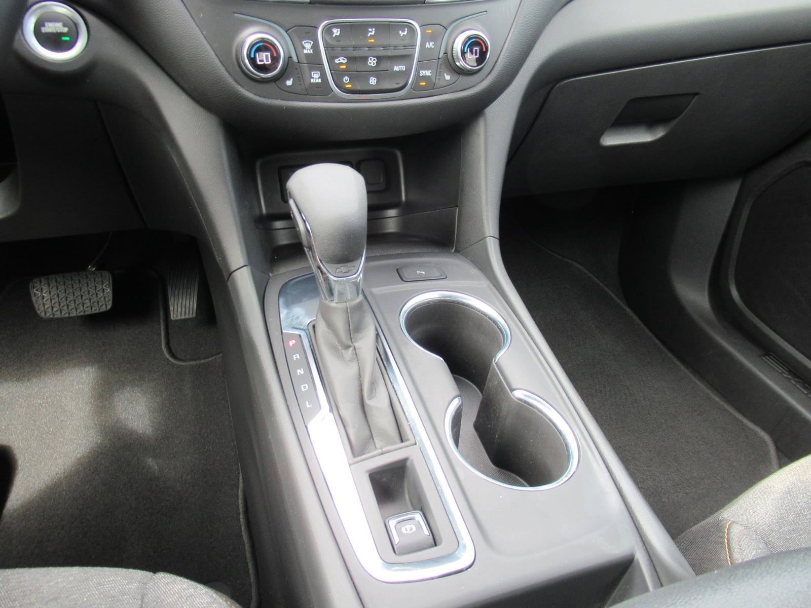 Used 2023 Chevrolet Equinox LT FWD image 27