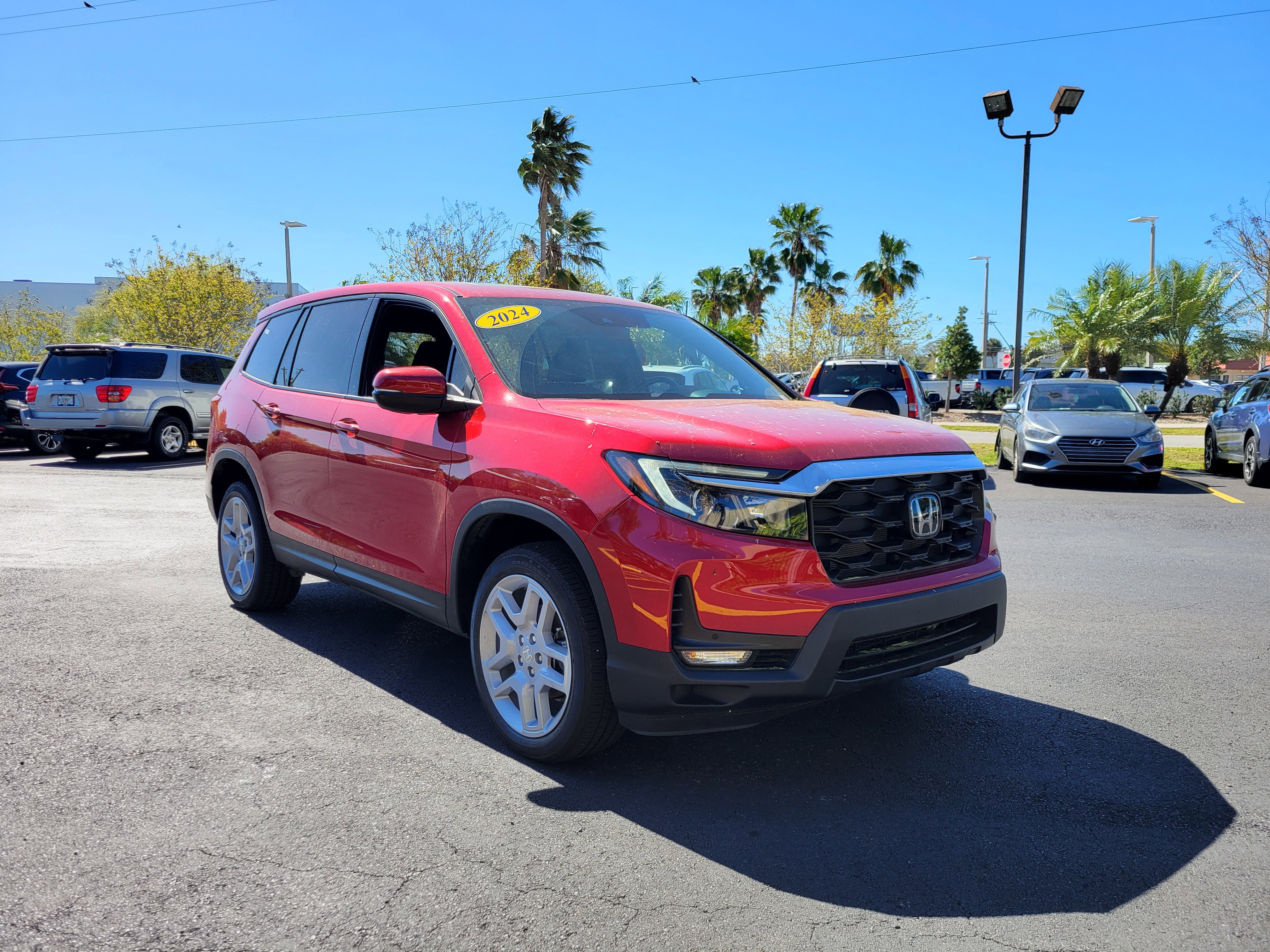 Used 2024 Honda Passport EX-L image 2