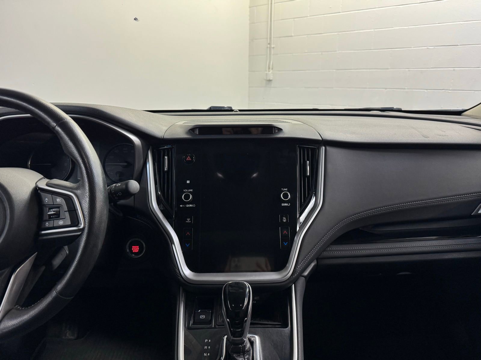 Used 2021 Subaru Outback Limited image 14