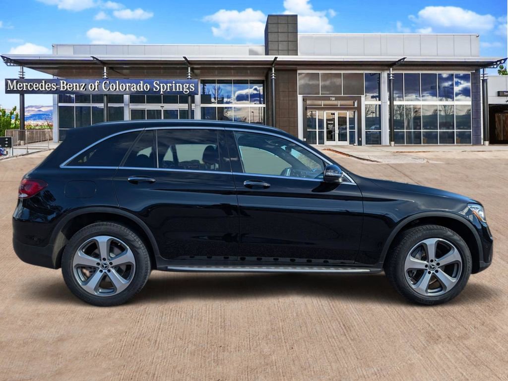 Used 2021 Mercedes-Benz GLC 300 4MATIC image 4
