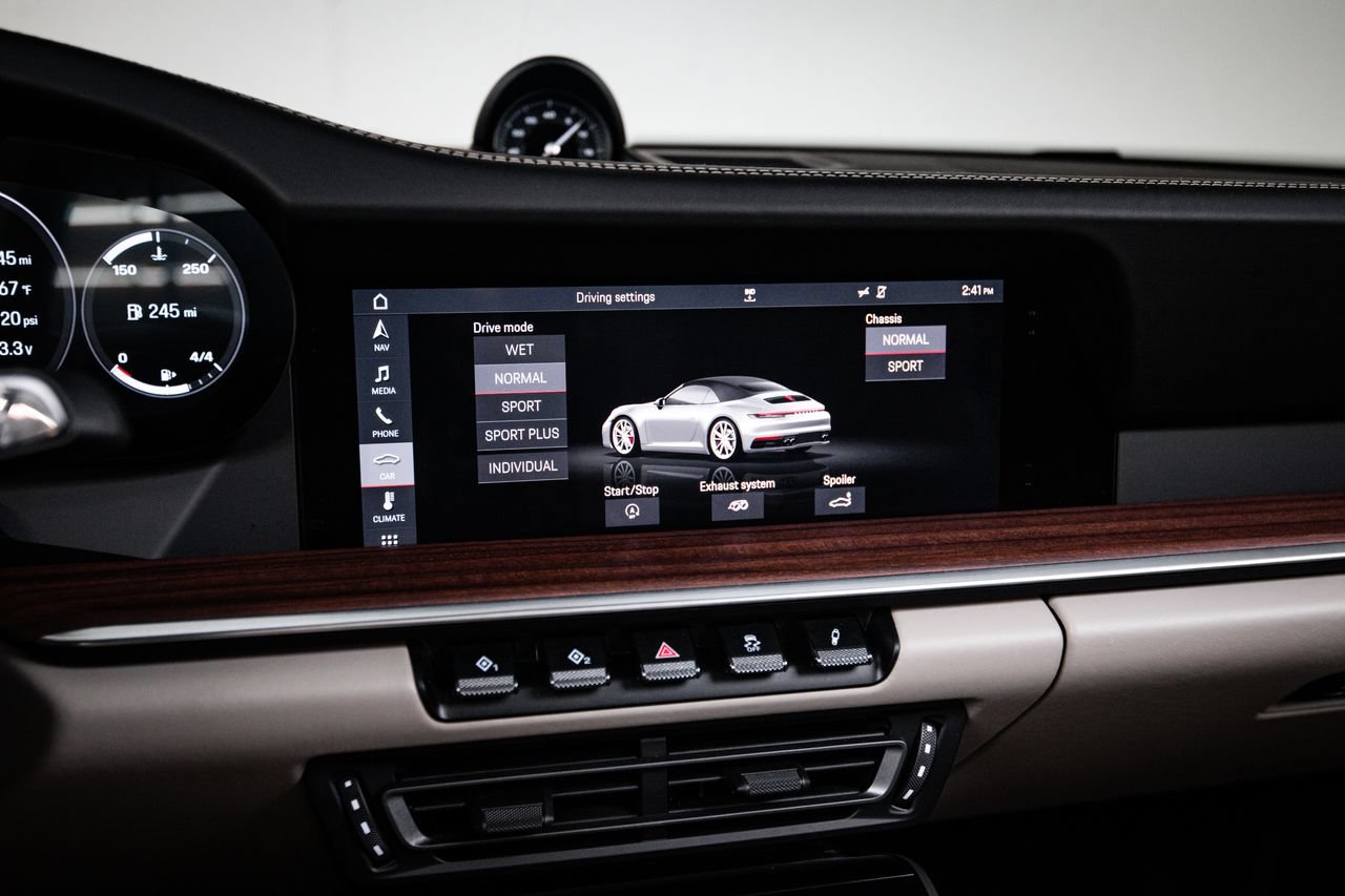 Certified 2020 Porsche 911 Carrera S RWD image 18