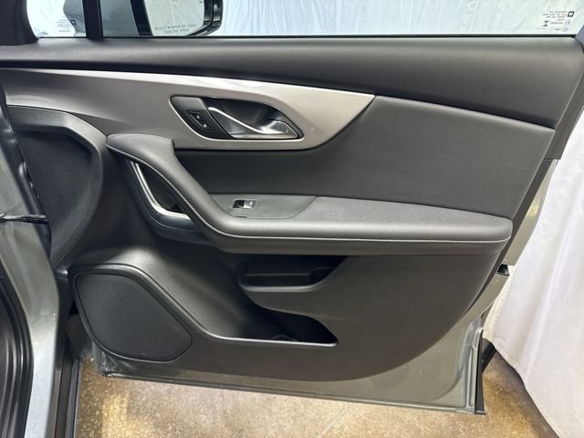 Used 2025 Chevrolet Blazer LT w/ Convenience Package image 25