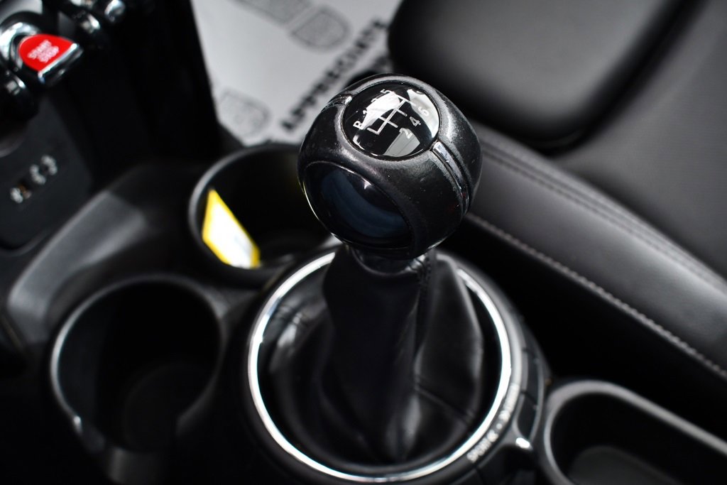 Used 2014 MINI Cooper S image 29