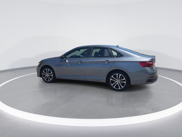 Used 2025 Volkswagen Jetta Sport FWD image 6