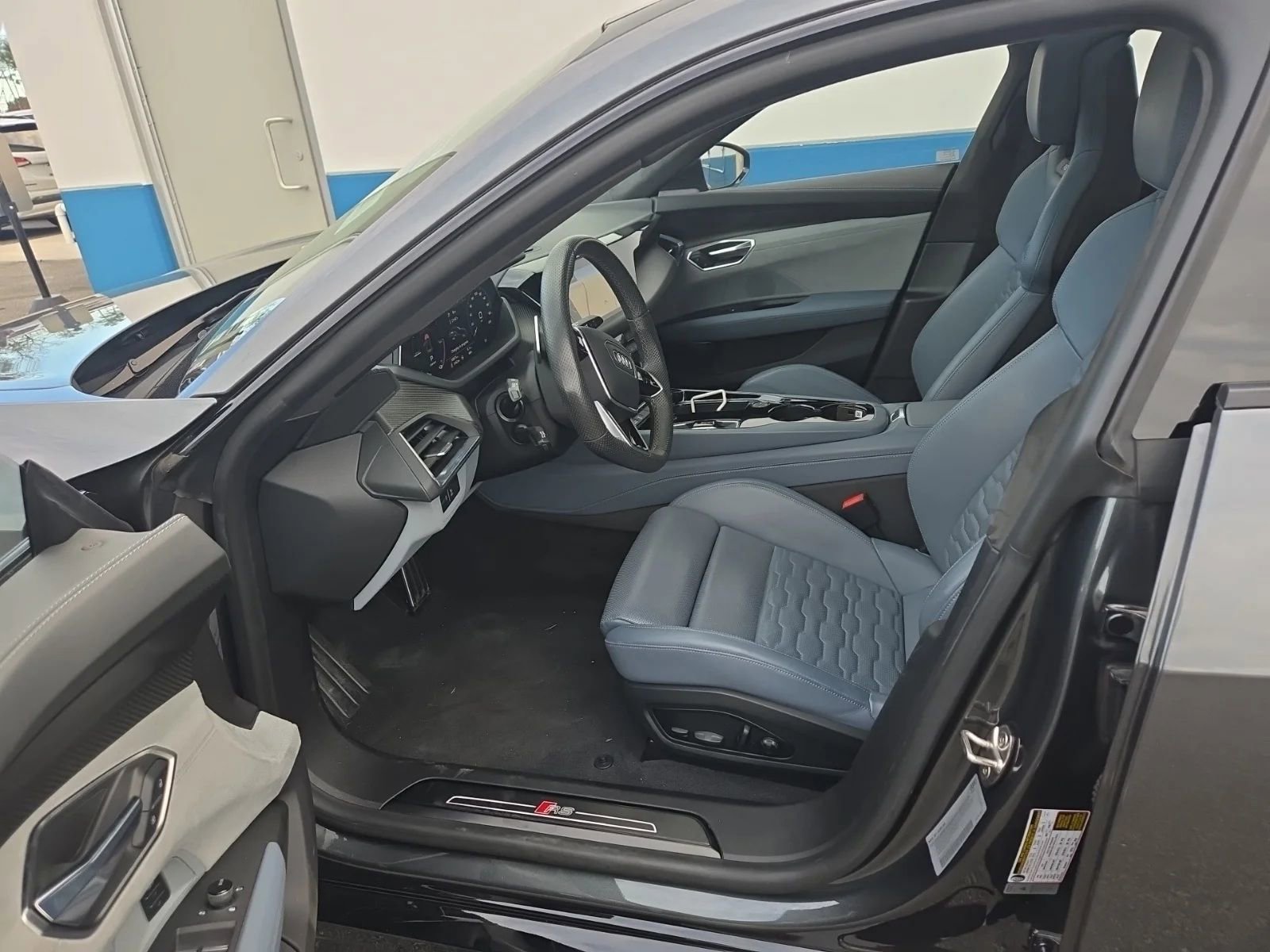 Used 2024 Audi RS e-tron GT image 7