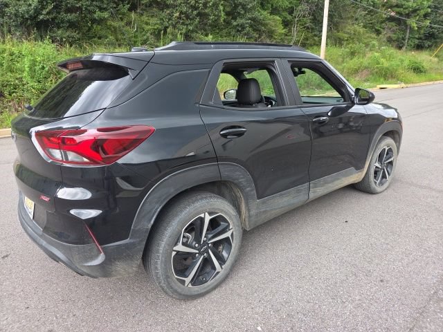 Used 2022 Chevrolet TrailBlazer RS FWD image 3