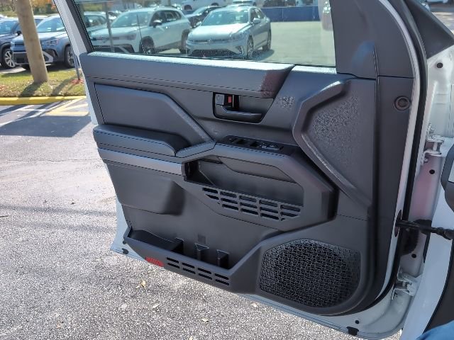 Used 2025 Toyota Tacoma SR5 image 21