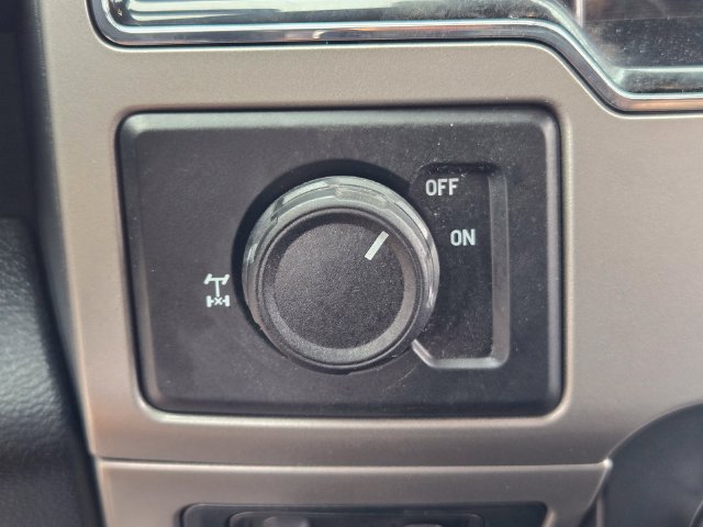 Certified 2022 Ford F350 Lariat RWD image 20
