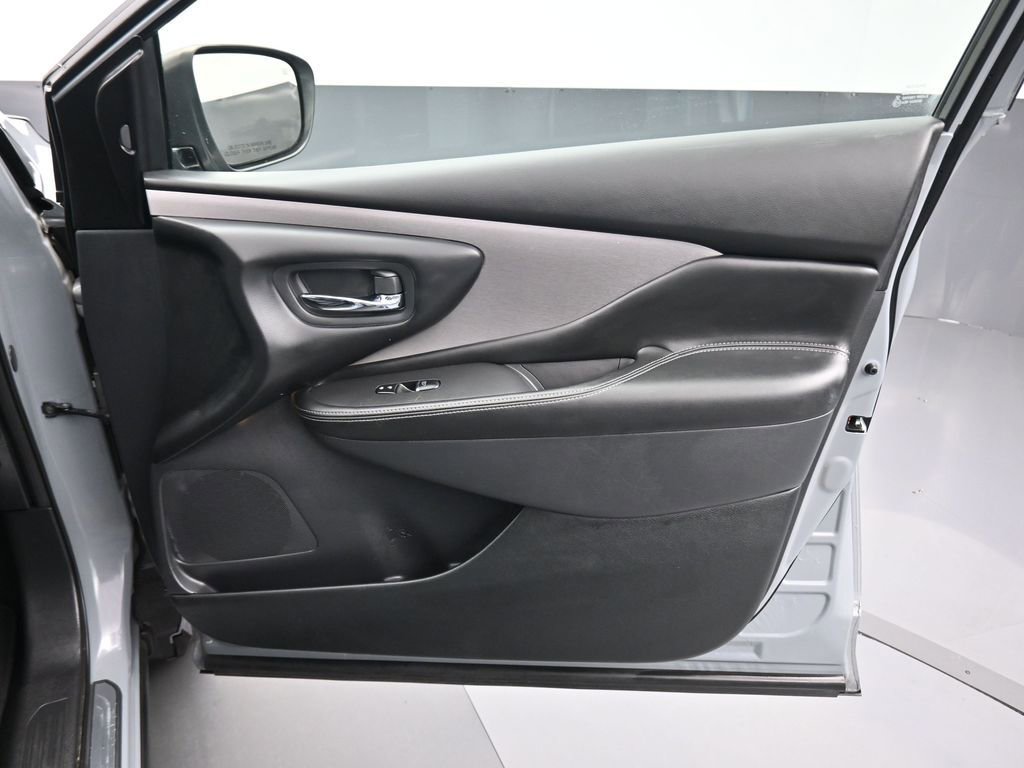 Used 2022 Nissan Murano SL w/ Cargo Package image 38
