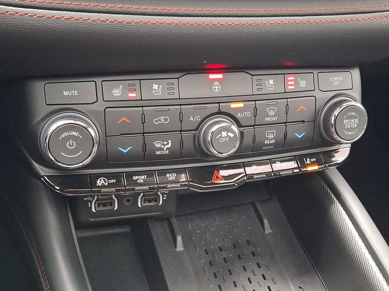 Used 2025 Dodge Durango GT AWD/4WD image 16