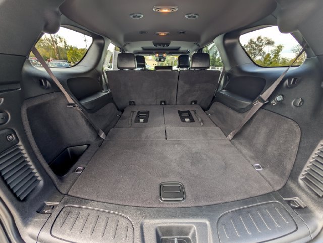 Used 2025 Dodge Durango R/T AWD/4WD image 11