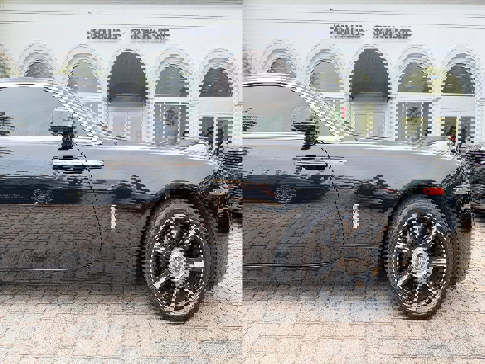 Used 2016 Rolls-Royce Wraith image 22