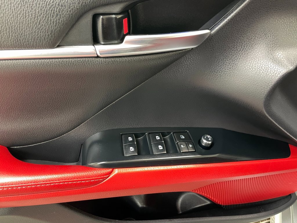 Used 2019 Toyota Camry XSE image 23