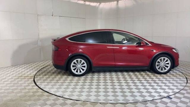 Used 2017 Tesla Model X 90D AWD/4WD image 11