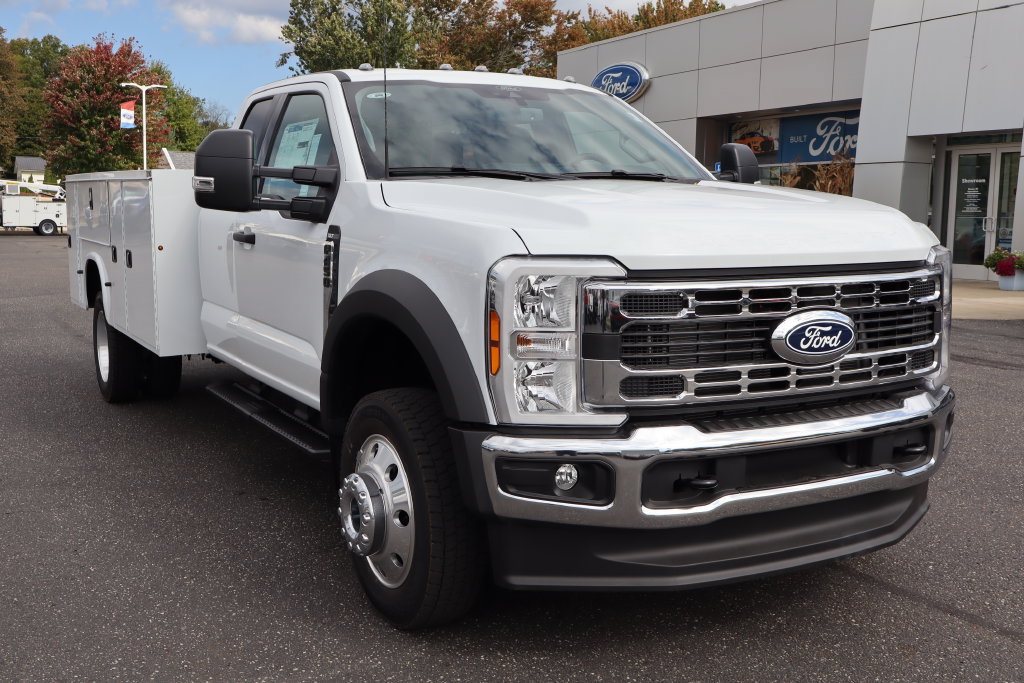 New 2027 Ford F450 XLT w/ XLT Value Package AWD/4WD image 2