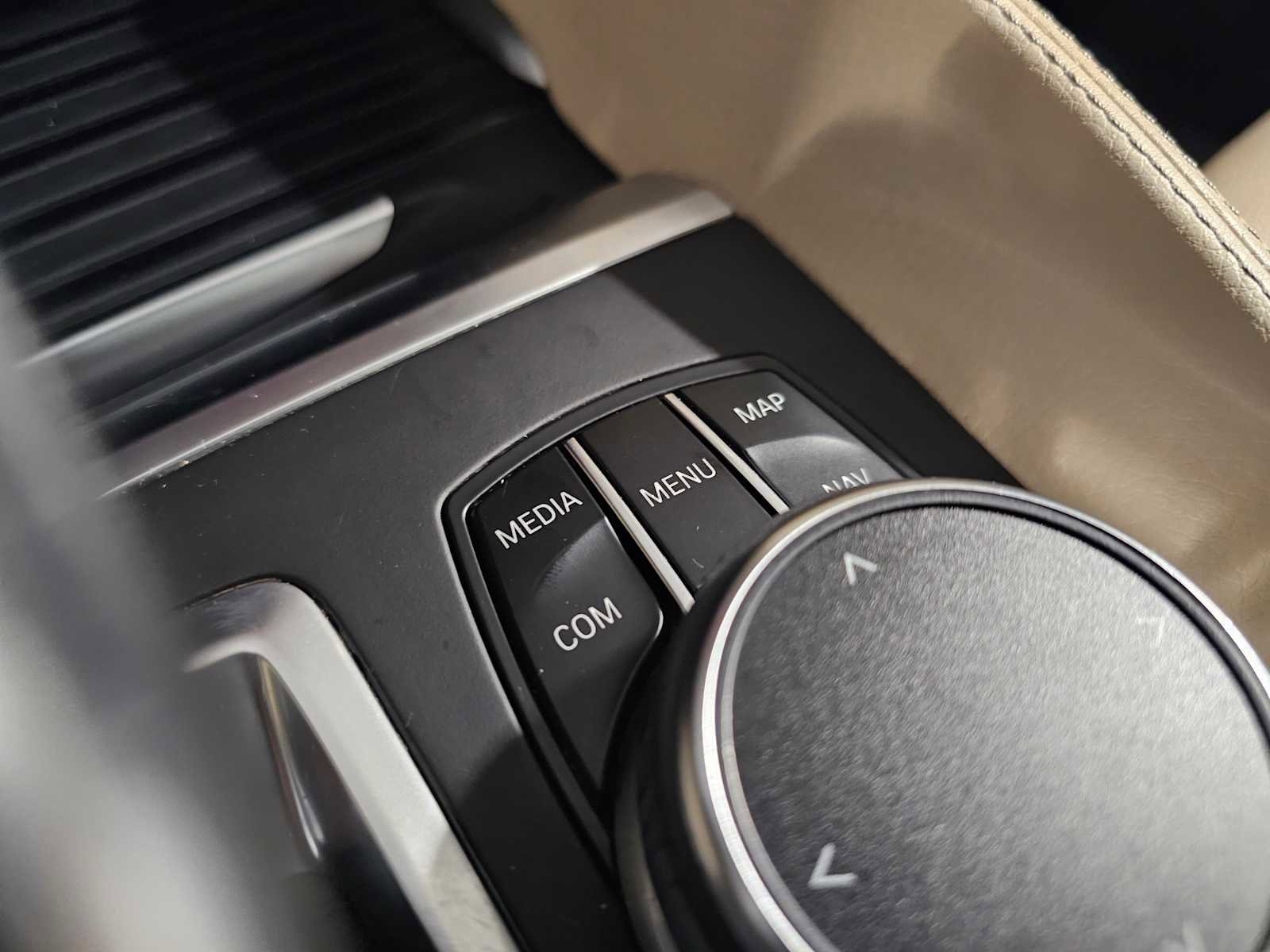 Used 2019 BMW X6 xDrive35i w/ M Sport Package image 27