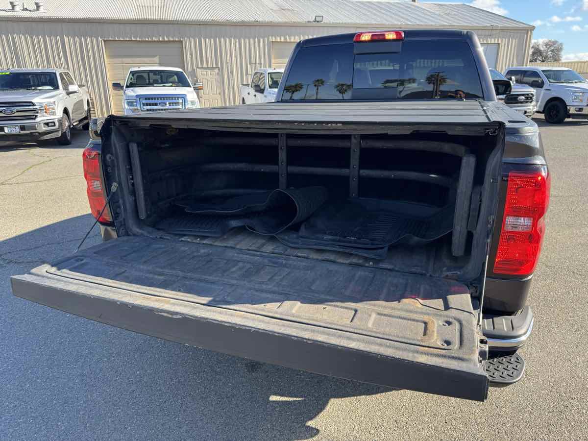 Used 2015 Chevrolet Silverado 1500 LTZ Z71 w/ LTZ Plus Package image 11