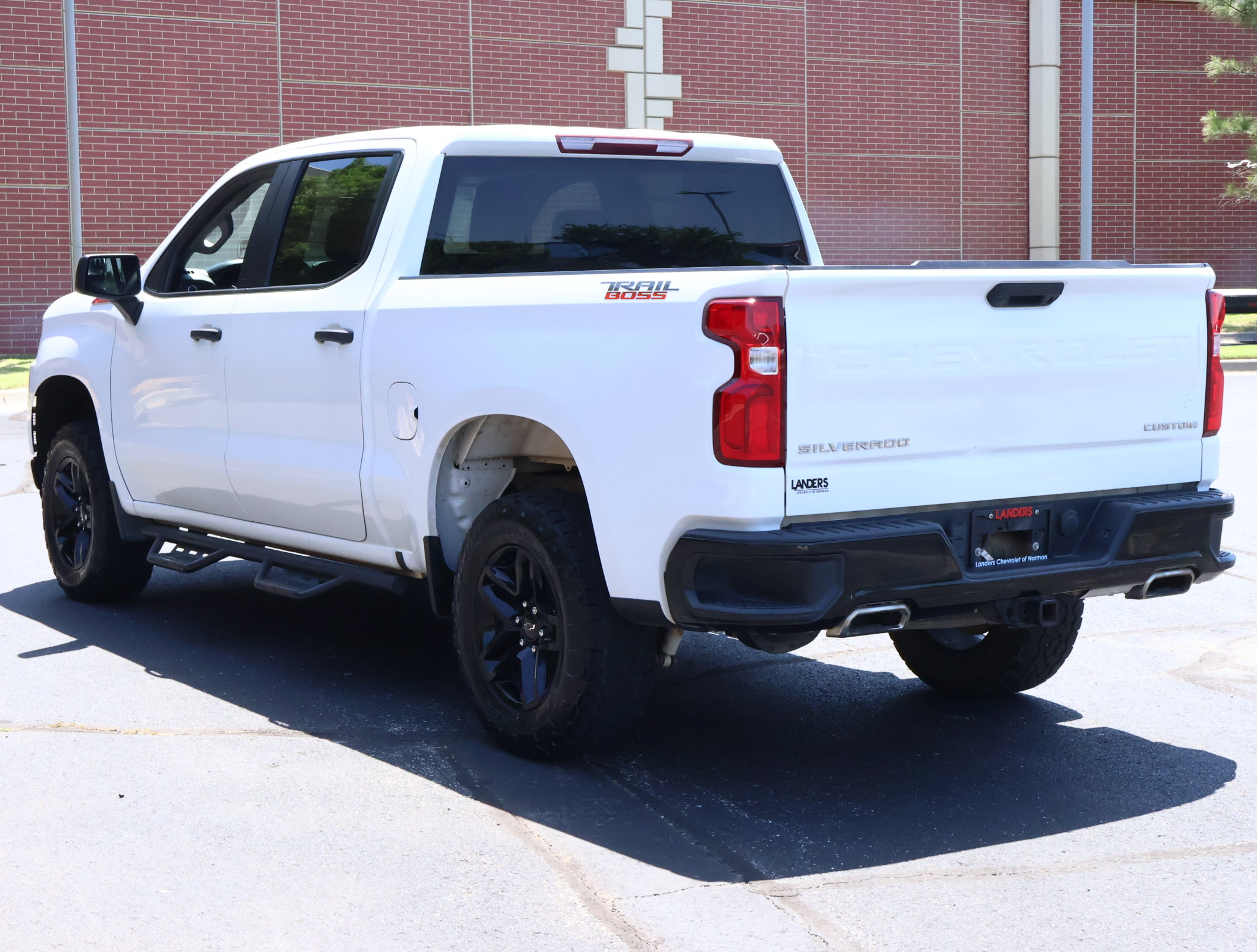 Used 2020 Chevrolet Silverado 1500 Custom Trail Boss AWD/4WD image 6
