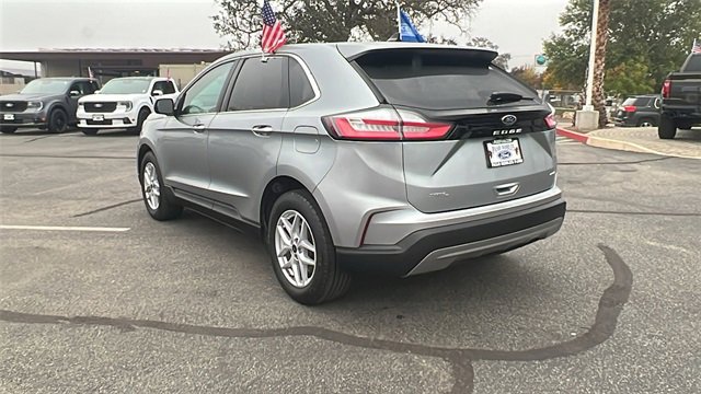 Certified 2024 Ford Edge SEL image 5